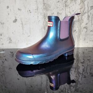 MSRP $150 Hunter Original Chelsea Nebula Iridescent Boots Size 9 New